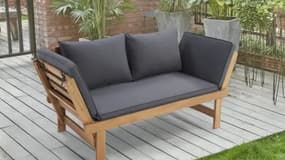 Cette banquette de jardin convertible est à prix réduit, parfait pour le printemps