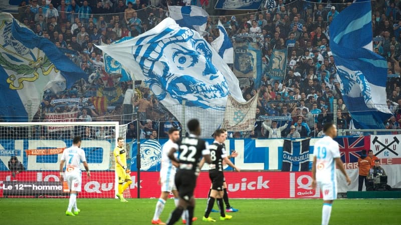 Les fans de l'OM espèrent de nouvelles recrues pour relancer la campagne d'abonnements.