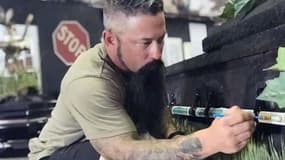 Trey Ganem, 50 ans, a personnalisé les cercueils d'enfants morts dans la fusillade d'Uvalde au Texas