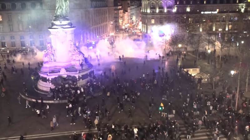Retraites: des affrontements entre forces de l'ordre et manifestants à Paris,...