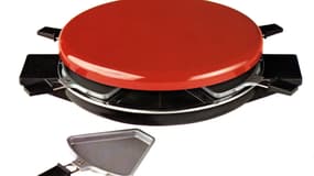C'est en 1978 que Tefal a lancé le tout premier appareil à raclette individuel. La marque en vend 1,2 million par an en France.
