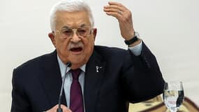 Le président de l'Autorité palestinienne Mahmoud Abbas s'exprime lors de la 32ème session du Conseil central de l'Organisation de Libération de la Palestine (OLP) à Ramallah, le 23 avril 2025