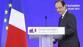 François Hollande a plaidé mercredi pour une mise en oeuvre rapide des décisions prises par le Conseil européen des 28 et 29 juin, alors que la situation de l'Espagne s'aggrave et que les notes de l'Allemagne, des Pays-Bas et du Luxembourg ont été placées