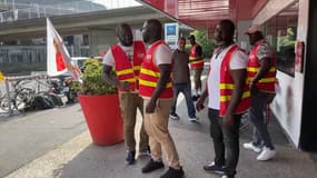 Depuis trois semaines, les travailleurs de l’hôtel social Ibis de Bagnolet sont en grève. 