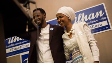 Ilhan Omar et son compagnon, après sa victoire du 8 novembre