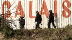 Bernard Cazeneuve, mardi, puis Alain Juppé, vendredi, se rendront à Calais.