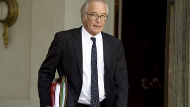 François Rebsamen s'est voulu rassurant quant aux effets sociaux du plan d'économies d'Areva.