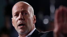 L'épouse de Bruce Willis a démenti que l'acteur souhaitait agir contre Apple devant les tribunaux .