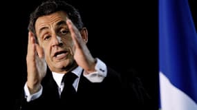 Nicolas Sarkozy a affirmé ne "pas avoir d'adversaire" dans sa famille politique, lundi soir, lors d'un meeting près d'Angers.