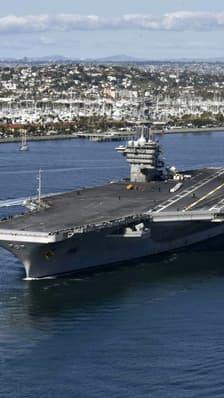  Trump menace l’Iran avec ‘‘une armada à 300 millions de dollars’’  