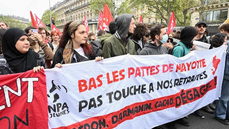 Des manifestants contre la politique migratoire du gouvernement à Paris, le 29 avril 2023