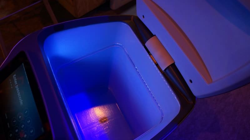 Le robot Relay peut transporter jusqu'à 15 kilos de matériel. Le robot Relay peut transporter jusqu'à 15 kilos de matériel.