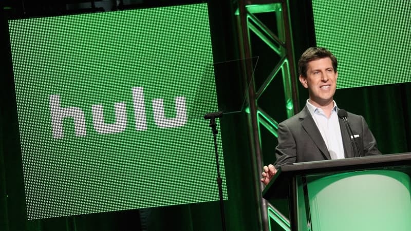 Hulu fait face à la diffusion de programmes TV payants sans publicité par certaines chaînes de télévision elles-mêmes (HBO, notamment).