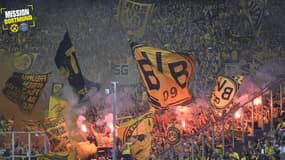 Signal Iduna Park incandescent