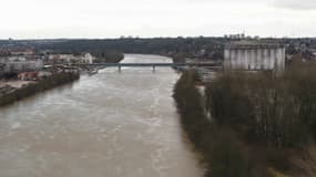 La Seine en crue filmée à l'aide d'un drone.