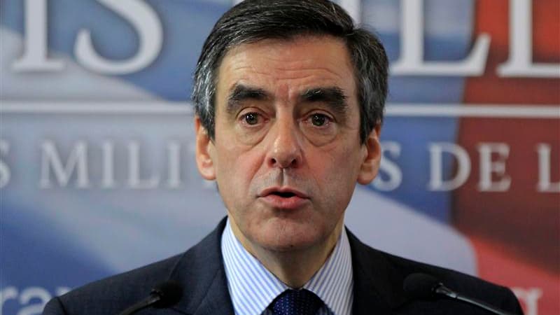 Selon l'ancien ministre Patrick Ollier, François Fillon a accepté mardi la proposition de son rival pour la présidence de l'UMP, Jean-François Copé, d'organiser un référendum sur l'opportunité de tenir un nouveau vote pour les départager. /Photo prise le