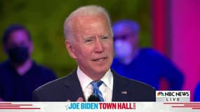 Joe Biden estime que Donald Trump est "responsable" d'avoir contracté le Covid-19