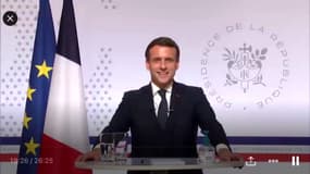 "Je vous ai perdu, Klaus !": le (long) moment de solitude d'Emmanuel Macron au sommet de Davos