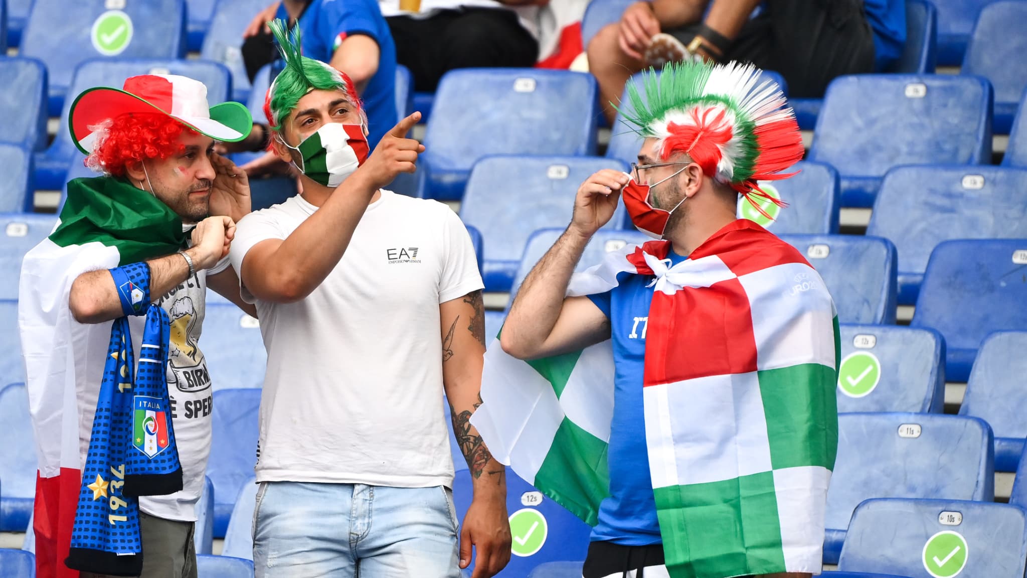 Des supporters de l'Italie pendant le match contre la Turquie