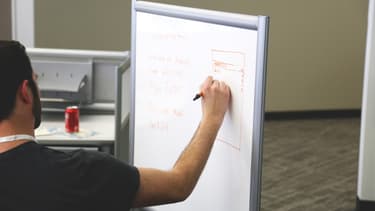 Pour les chercheurs, quand les salariés jugent que leur supérieur a de bonnes compétences techniques, cela a un impact considérable sur leur bien-être au travail