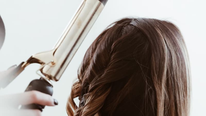 Lisseur qui n'abîme pas les cheveux : lequel choisir ?