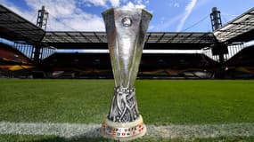 Le trophée tant convoité de la Ligue Europa