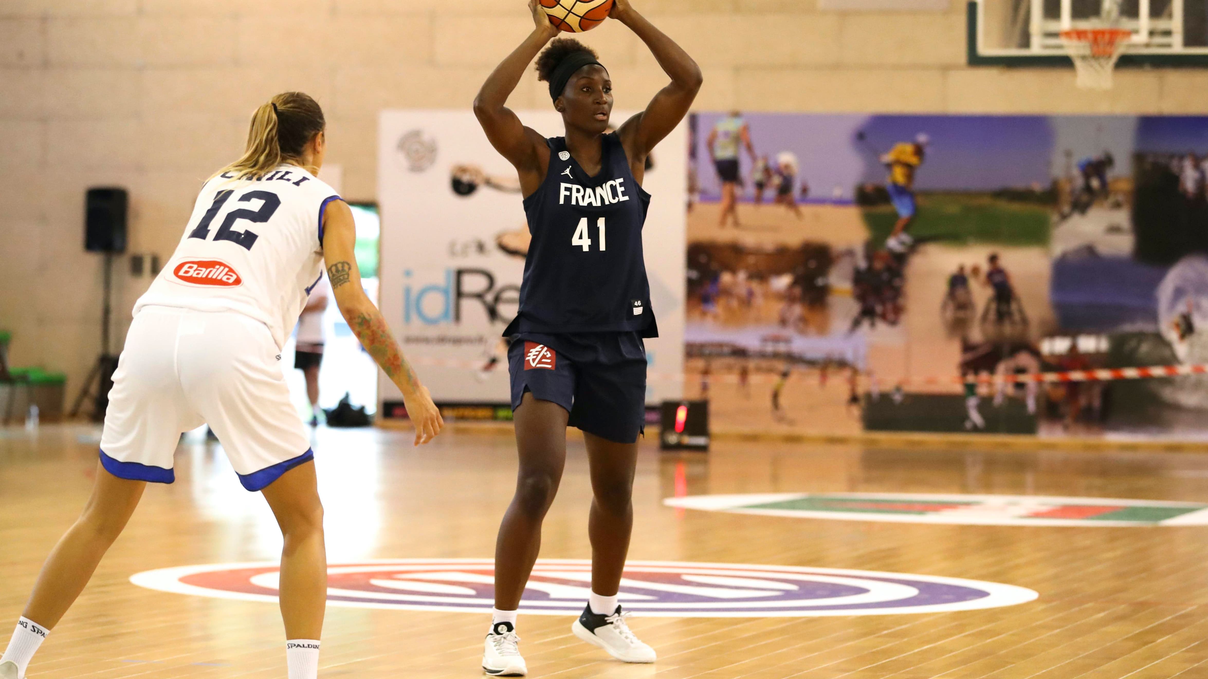 Laetitia Kamba Laetitia Kamba