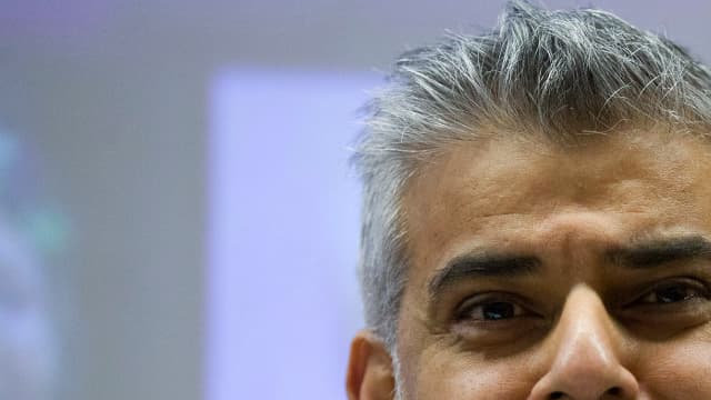 Le maire de Londres Sadiq Khan a appelé les habitants à rester calme après l'attaque au couteau