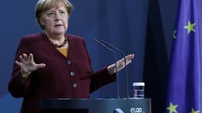 La chancelière Angela Merkel, lors d'une conférence de presse après une visio-conférence sur la crise sanitaire, le 19 novembre 2020 à Berlin