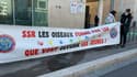 Une manifestation contre la fermeture du centre les Oiseaux de Sanary-sur-Mer, devant l'ARS à Marseille le 25 janvier 2022.
