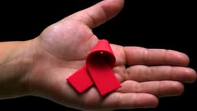 En France, 6.600 personnes ont découvert leur séropositivité en 2014