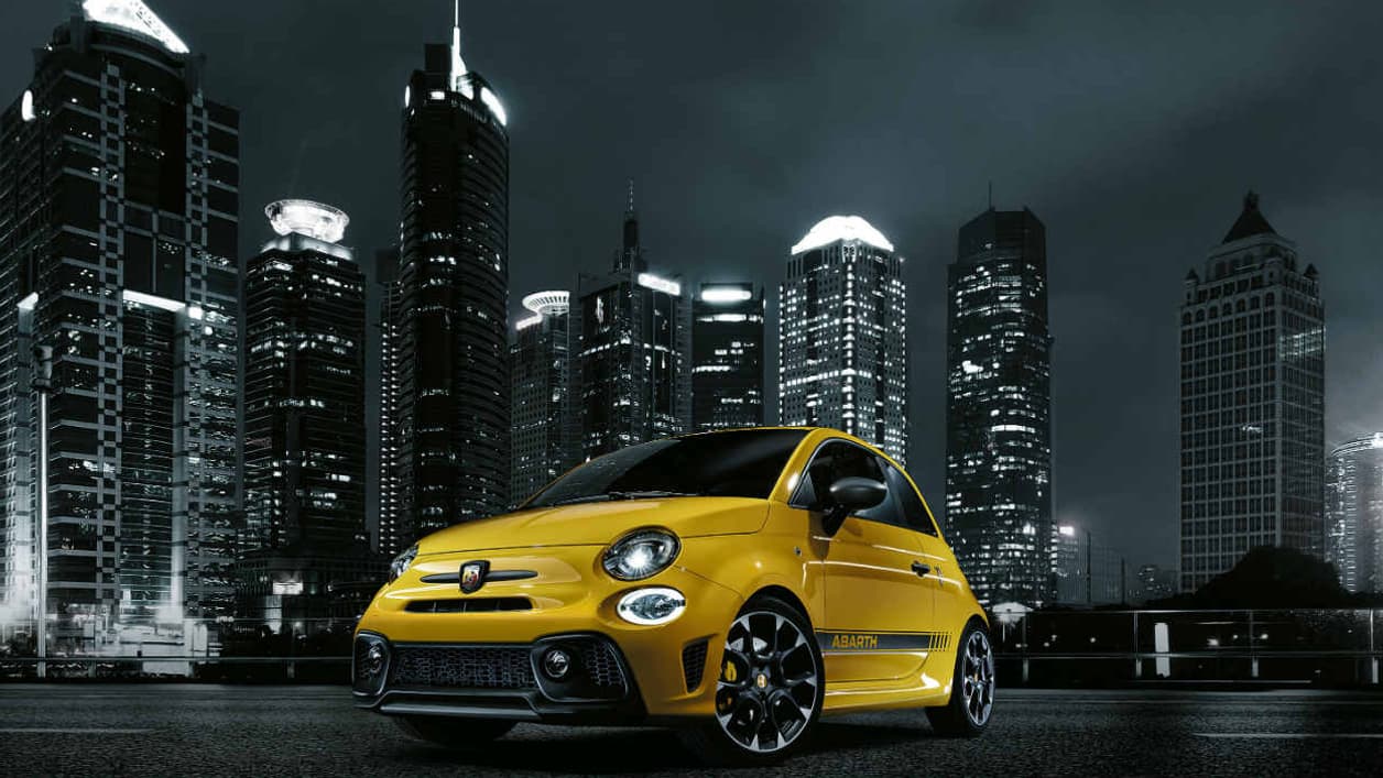 La bombinette garde son quatre cylindres 1.4 turbo, mais gagne 5 chevaux. C'est un peu léger mais la 595 Abarth gardera son dynamisme très fun. La bombinette garde son quatre cylindres 1.4 turbo, mais gagne 5 chevaux. C'est un peu léger mais la 595 Abarth gardera son dynamisme très fun.