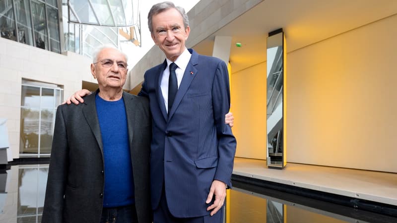 Bernard Arnault avec l'architecte Frank Gehry à la Fondation Vuitton