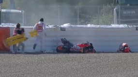 Marquez sonné après une terrible chute