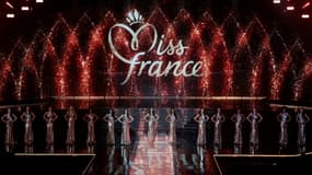 Les candidates à l'élection de Miss France 2022, le 11 décembre 2021 à Caen