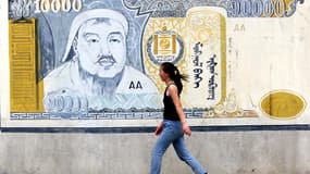 Le billet Gengis Khan de 10.000 Tugrik ne vaut actuellement plus qu’autour de … 5 dollars ! 