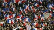 Les supporters des Bleus se ruent déjà sur les places du match France-Eire, par peur d'être ensuite débordés en nombre dans les tribunes du Stade de France par les Irlandais