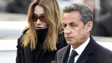 Nicolas Sarkozy a assisté aux obsèques de Jacques Chancel mardi aux côtés de son épouse Carla Bruni-Sarkozy. 