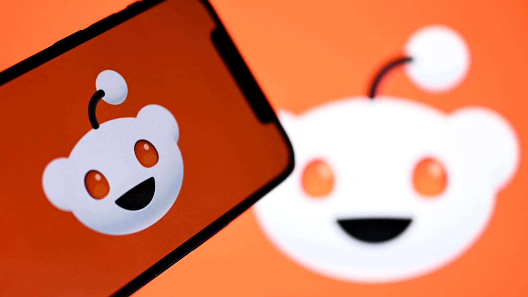 Reddit, Bot ve Yapay Zeka Kaynaklı Manipülasyonla Mücadele İçin Yapay Zeka Kullanıyor