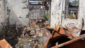 Une école de La Verrière incendiée lors des émeutes en juin 2023.