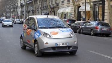 Depuis un an, le nombre d'abonnés au service Autolib' a diminué.