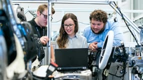 Les métiers technologiques ont continué à perdre des emplois féminins entre 2013 et 2020 dans l'Hexagone (-6%) alors que ce chiffre progressait de 19% en moyenne dans l'Union européenne.
