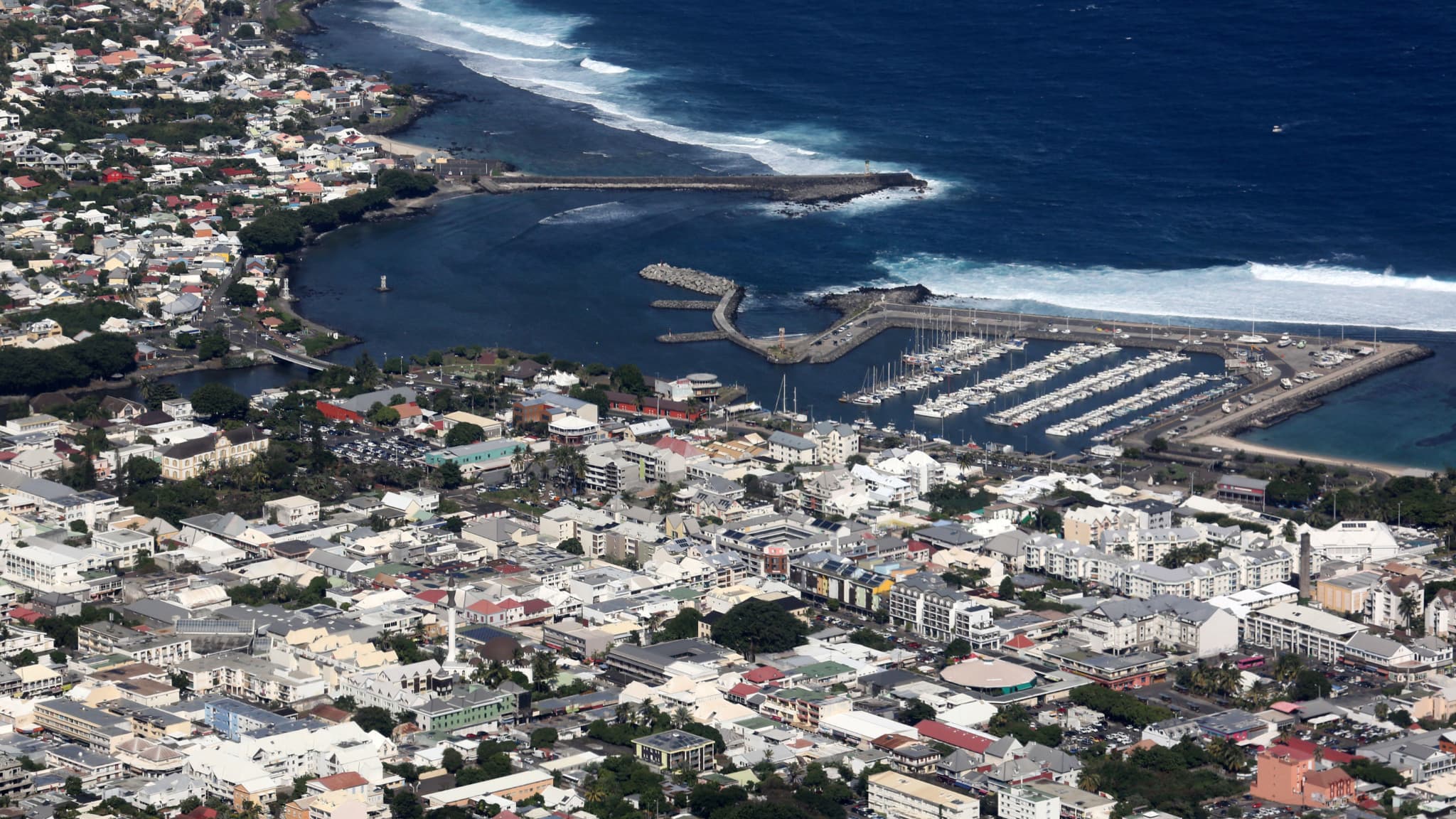 Aidée par l'intelligence artificielle, l'île de la Réunion veut ...