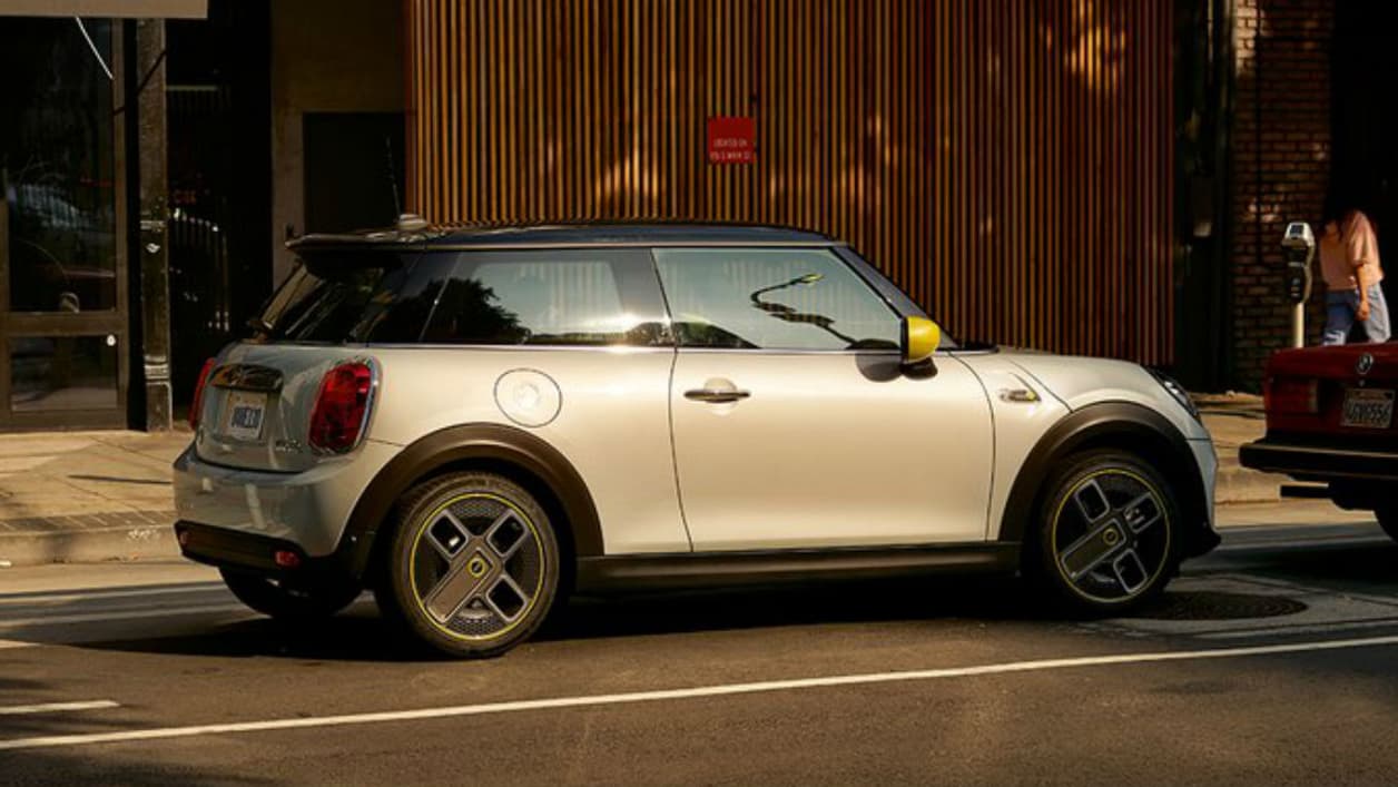 La "Cooper SE", première Mini électrique.