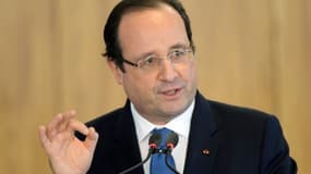 François Hollande vante un texte qui assurera de meilleurs performances