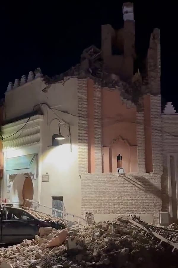 Un bâtiment en partie effondré à Marrakech, au Maroc, après un séisme, le 9 septembre 2023