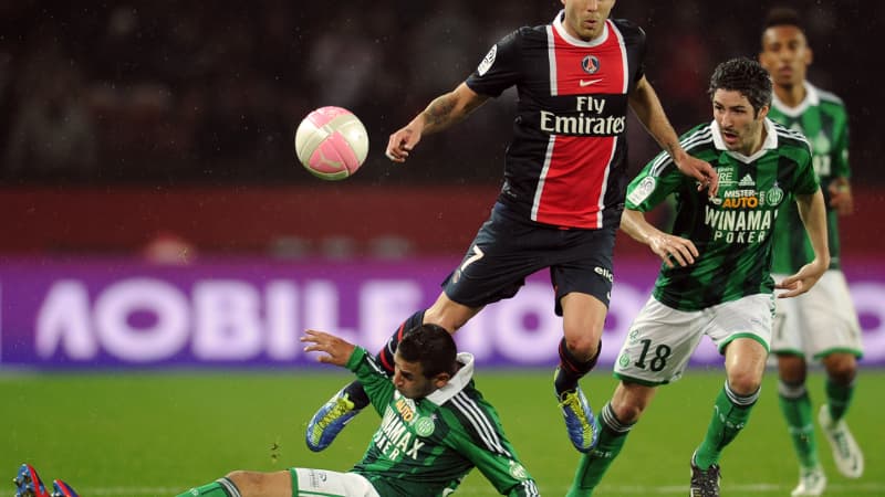 Jérémy Ménez s'élève au dessus des Stéphanois