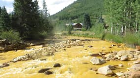 L'eau de la rivière Animas a virée à l'orange lors de la contamination par les liquides toxiques. 