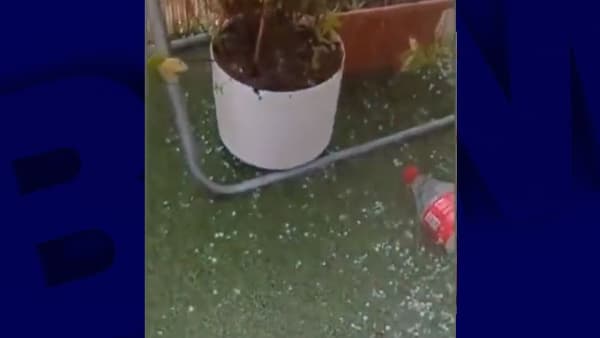 This Saturday hail fell on a balcony in Tours.