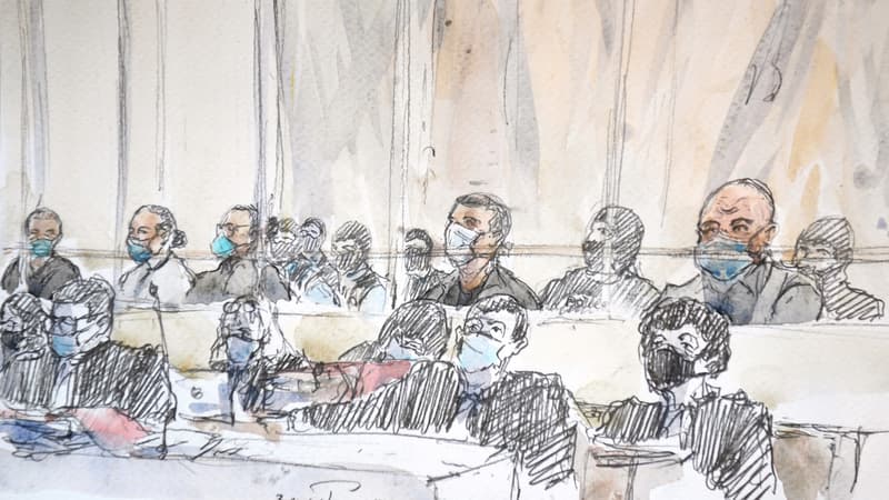 Les accusés du procès des attentats de janvier 2015 et leurs avocats, le 2 septembre 2020 au tribunal de Paris.